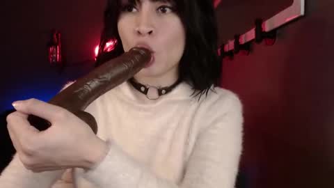 Snapshot of isis_diosa chatting on January 2025 10:52:01 PM Ana Maria online show from January 2025 10:52:01 PM