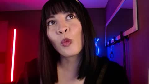 Snapshot of isis_diosa chatting on November 2025 05:46:01 PM Ana Maria online show from November 2025 05:46:01 PM