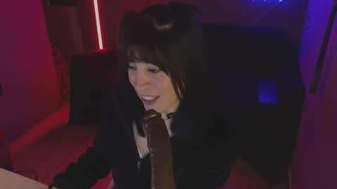 Snapshot of isis_diosa chatting on November 2025 10:42:01 PM Ana Maria online show from November 2025 10:42:01 PM