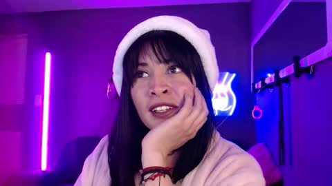 Snapshot of isis_diosa chatting on December 2025 09:53:01 PM Ana Maria online show from December 2025 09:53:01 PM