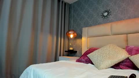 Isis online show from January 2025 09:51:02 AM