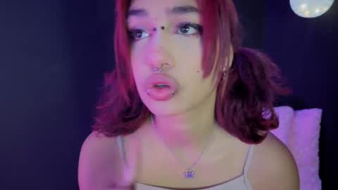 Isisjones18 online show from September 2025 03:50:02 AM