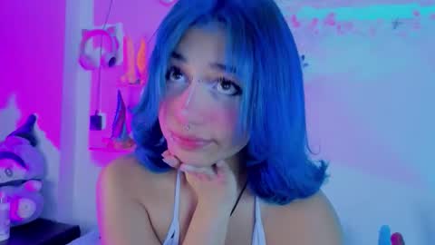 Isisjones18 online show from January 2026 07:38:01 PM