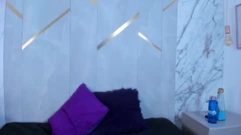 Isis Noir online show from January 2026 07:28:02 PM