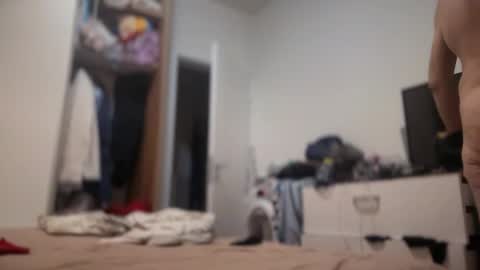 iskrenv online show from May 2026 09:20:01 PM