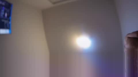 iskrenv online show from May 2026 08:40:02 PM