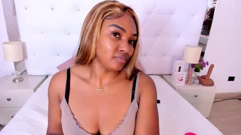 Vanessa online show from November 2025 11:21:02 AM