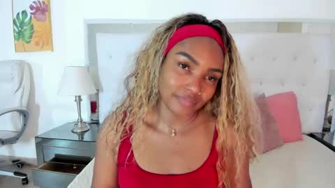 Vanessa online show from May 2026 11:40:01 AM