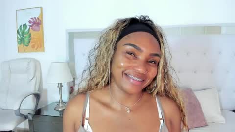 Vanessa online show from May 2026 11:28:01 AM