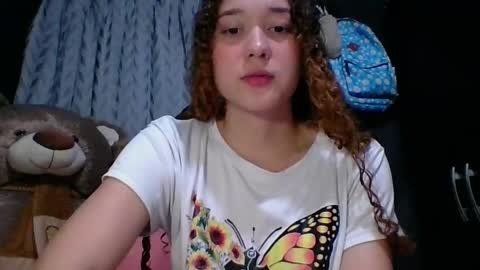 Snapshot of issa30213 chatting on October 2025 02:20:01 AM Issa online show from October 2025 02:20:01 AM