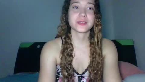 Snapshot of issa30213 chatting on November 2025 05:54:01 AM Issa online show from November 2025 05:54:01 AM