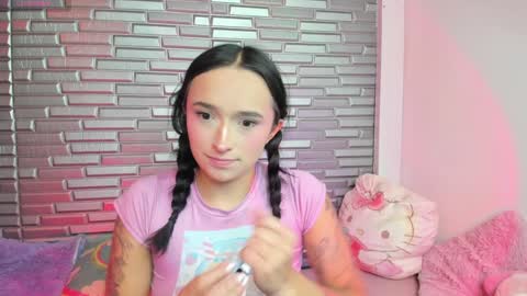 Snapshot of issa_garcia chatting on December 2024 02:11:01 PM I S S A B E L A Igissaa ax Xlittleissa online show from December 2024 02:11:01 PM