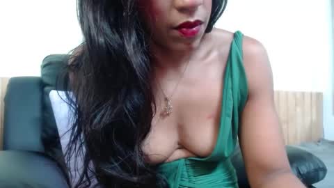 Snapshot of issa_km chatting on February 2025 10:17:02 PM issa_km online show from February 2025 10:17:02 PM