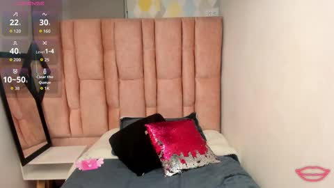 Snapshot of issa_milf__ chatting on February 2026 01:27:01 PM ISSA MILF online show from February 2026 01:27:01 PM