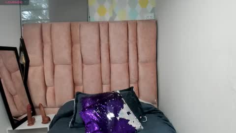 Snapshot of issa_milf__ chatting on February 2026 02:03:02 PM ISSA MILF online show from February 2026 02:03:02 PM