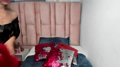 ISSA MILF online show from May 2026 01:40:01 PM