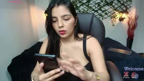 Issa  online show from May 2026 03:07:01 PM