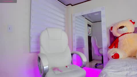 Snapshot of issabellarodriguez chatting on December 2025 08:40:02 AM Isa online show from December 2025 08:40:02 AM