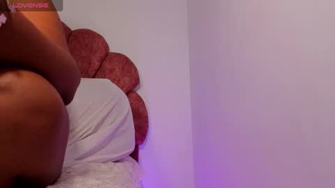 Snapshot of issanoirr chatting on November 2025 06:56:02 PM issamar online show from November 2025 06:56:02 PM