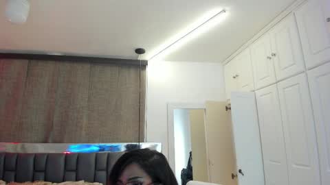 Snapshot of isseymz chatting on February 2025 06:42:01 AM Iseey online show from February 2025 06:42:01 AM