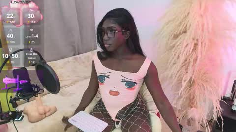 Snapshot of isseymz chatting on February 2026 02:15:02 AM Iseey online show from February 2026 02:15:02 AM