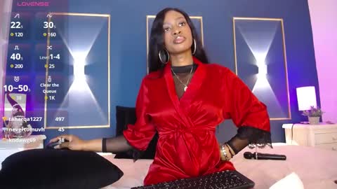 Snapshot of issyrosse chatting on January 2025 03:09:02 PM Isabelle online show from January 2025 03:09:02 PM