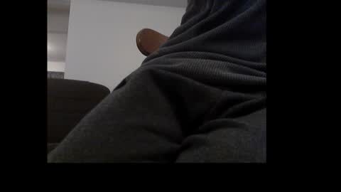 Snapshot of ital25usa chatting on December 2024 03:47:01 AM ital25usa online show from December 2024 03:47:01 AM