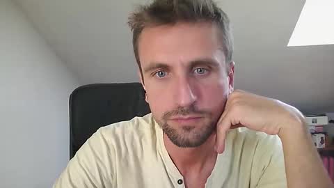 italiano116116 online show from September 2025 01:02:01 PM