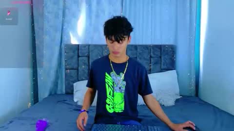 ithan_kingtwin online show from May 2026 07:33:01 PM