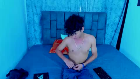 Snapshot of ithan_kingtwin chatting on June 2026 07:51:02 PM ithan_kingtwin online show from June 2026 07:51:02 PM