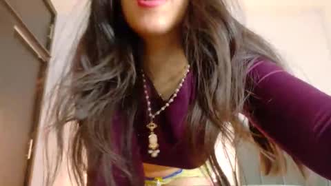 Snapshot of its_bunnyy chatting on November 2025 12:42:01 AM K A R I online show from November 2025 12:42:01 AM