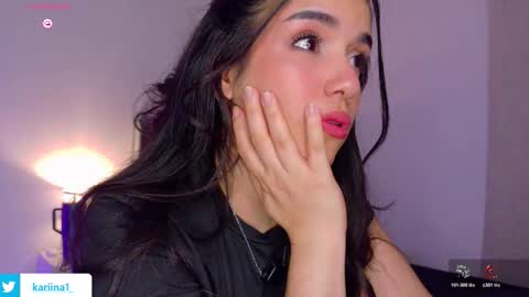 Snapshot of its_bunnyy chatting on November 2025 11:29:01 PM K A R I online show from November 2025 11:29:01 PM