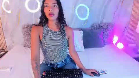 Lexie  online show from June 2026 05:06:01 PM
