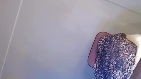 Snapshot of its_me_kelly chatting on February 2025 09:16:01 AM KellyPuth online show from February 2025 09:16:01 AM