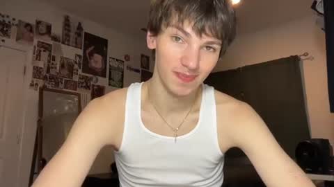 Snapshot of its_rowan chatting on November 2025 02:43:02 AM Rowan online show from November 2025 02:43:02 AM