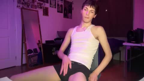 Snapshot of its_rowan chatting on February 2026 03:47:02 AM Rowan online show from February 2026 03:47:02 AM