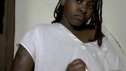 Snapshot of its_sweet chatting on December 2024 11:59:01 AM BigAss horny online show from December 2024 11:59:01 AM