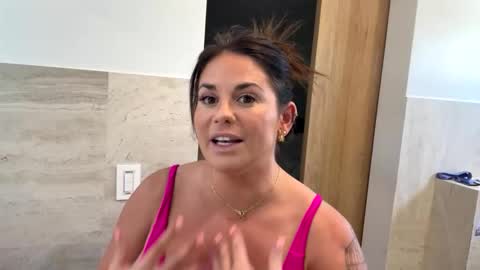 Snapshot of itsabbyrose_ chatting on February 2026 05:38:02 PM Abby Rose online show from February 2026 05:38:02 PM