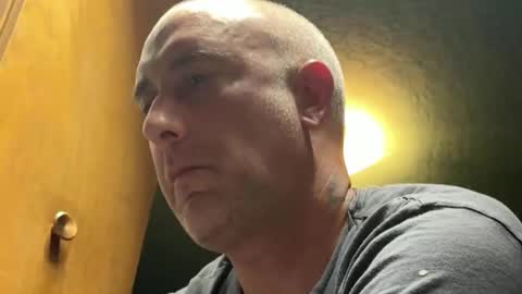 Snapshot of itsanexperiment chatting on January 2026 06:18:02 AM itsanexperiment online show from January 2026 06:18:02 AM