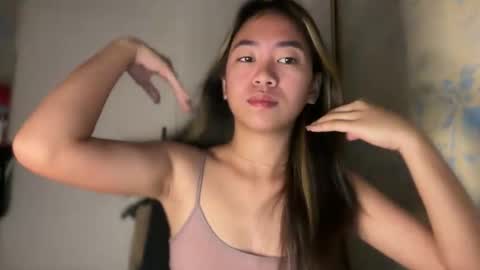 Snapshot of itscandygurl chatting on March 2026 04:42:02 AM Candy online show from March 2026 04:42:02 AM