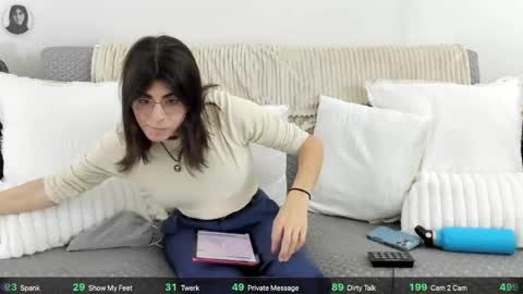Snapshot of itschloelaurent chatting on May 2026 07:22:01 PM itschloelaurent online show from May 2026 07:22:01 PM