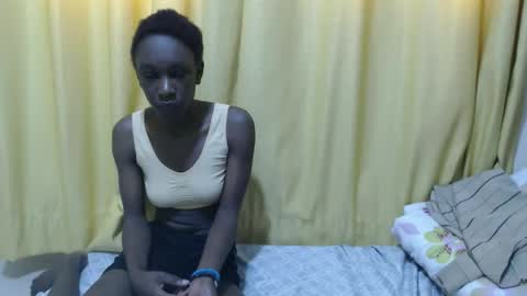 Snapshot of itslaynne chatting on October 2025 10:24:01 AM Laynne online show from October 2025 10:24:01 AM