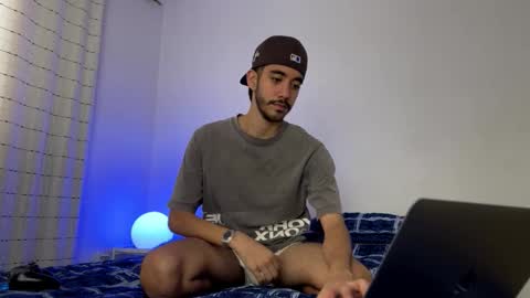 itsmartin_ online show from February 2026 09:09:02 PM