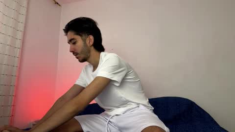 itsmartin_ online show from February 2026 03:53:01 PM