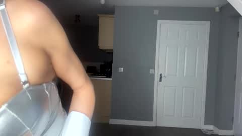 Snapshot of itsmelolax chatting on October 2025 05:25:02 PM Lola online show from October 2025 05:25:02 PM