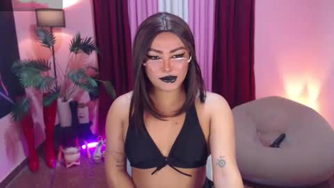 Snapshot of itsmesianaa29 chatting on October 2025 04:48:02 PM Siana online show from October 2025 04:48:02 PM