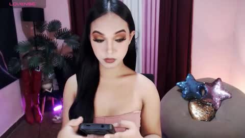 Sofia online show from November 2025 01:49:02 AM
