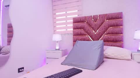 Itspia  online show from February 2026 07:10:01 PM