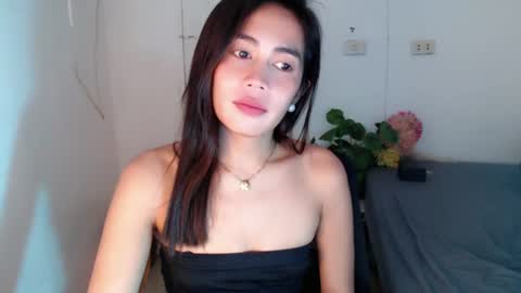 Snapshot of itsurgil_kloeh chatting on June 2026 06:47:01 PM itsurgil_kloeh online show from June 2026 06:47:01 PM