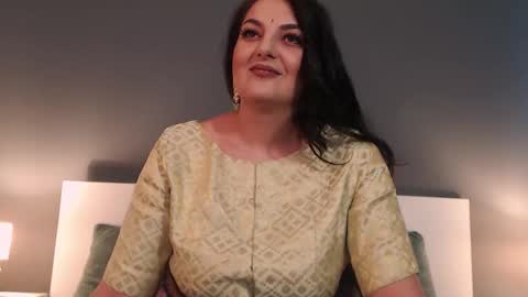 Snapshot of itsyourlady chatting on May 2026 09:17:02 AM Melissa Khaan online show from May 2026 09:17:02 AM